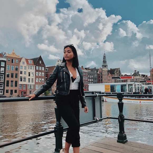 Meet your Posher, Mae - Picture 3 of 8